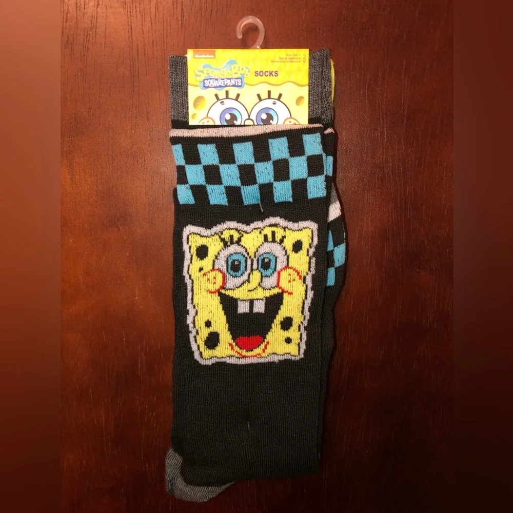 SPONGEBOB SQUAREPANTS NOVELTY CREW SOCKS NWT MEN’S SHOE SIZE 6-12